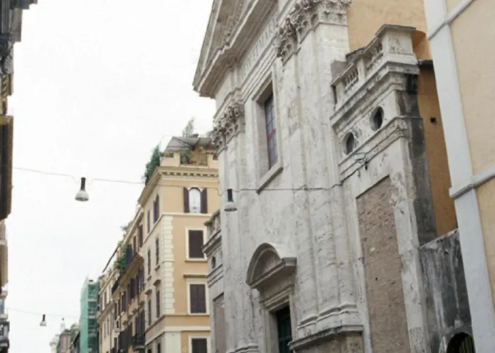 Chilling Via Del Corso *